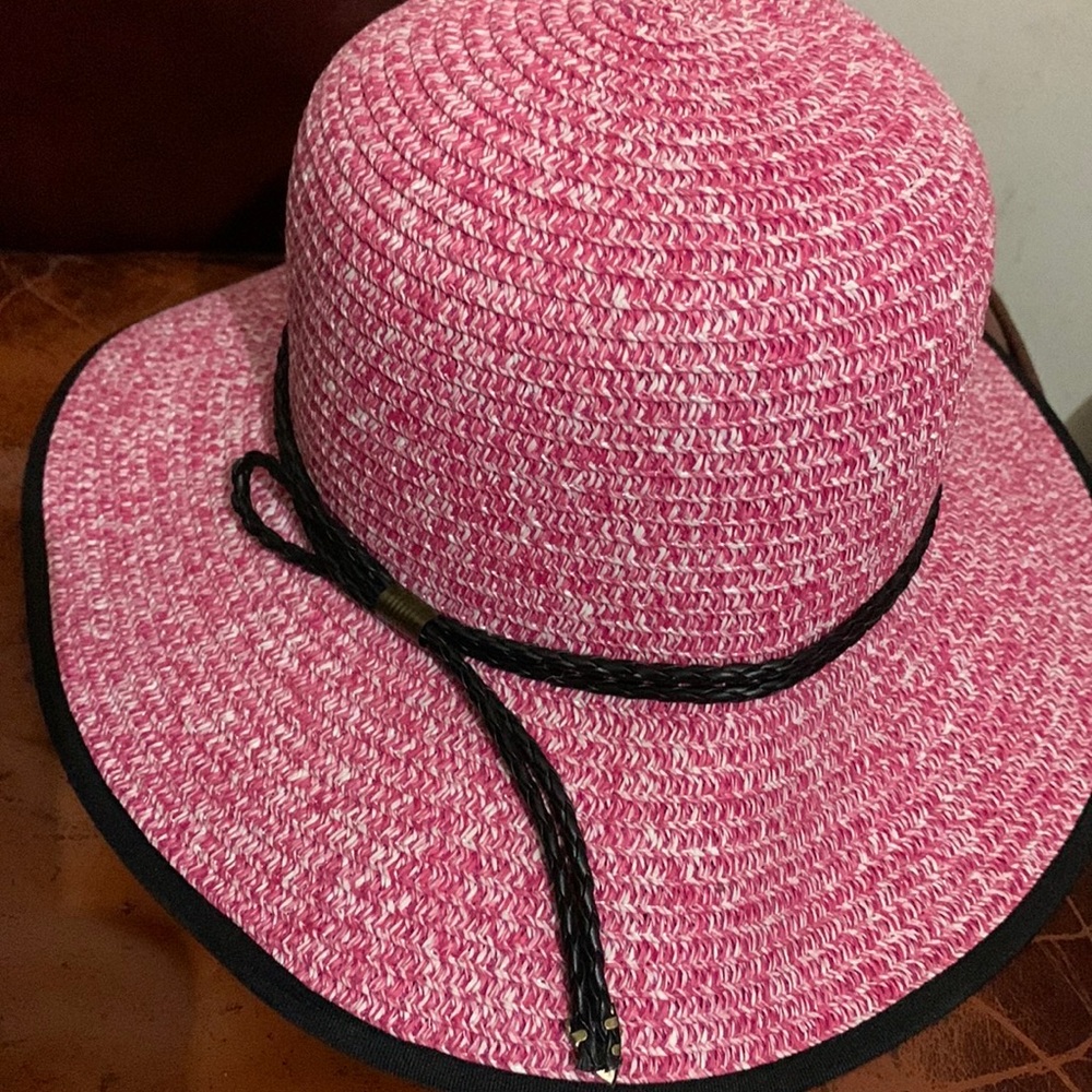 Pink hat - Picture 2 of 2
